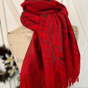 Scarf, red with Polynesian/samoan design